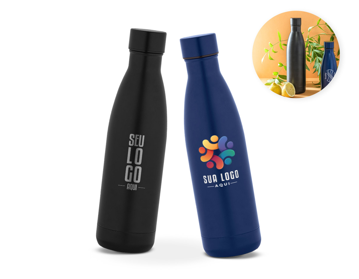 Garrafa para sublimação em aço inox com parede dupla, isolada a vácuo. A tampa incorpora um sistema de vácuo para melhor conservação da temperatura. Capacidade até 800 mL. Fornecido em caixa presente. Certificação EU Food Grade.