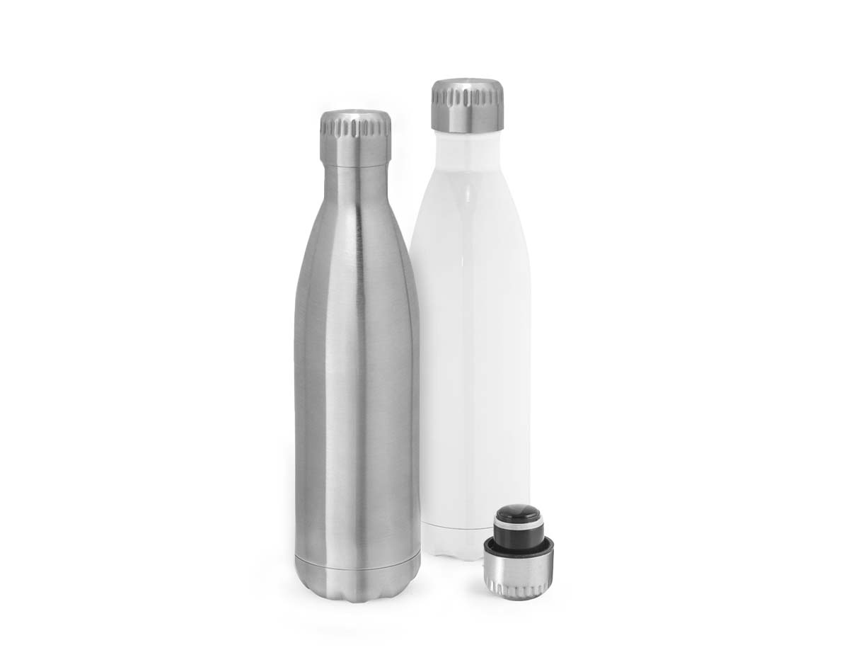 Garrafa para sublimação com capacidade de até 800 ml, fabricada em aço inox com parede dupla e isolamento a vácuo. A tampa possui sistema de vedação a vácuo, garantindo melhor conservação da temperatura por mais tempo. Ideal para bebidas quentes ou frias.