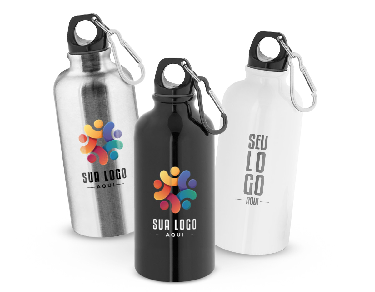 Squeeze esportiva com capacidade de até 560 mL, fabricada em aço inox de parede simples e acabamento brilhante. Possui tampa com mosquetão integrado, permitindo fácil transporte ou fixação em mochilas e bolsas. Ideal para uso em atividades físicas ou ao ar livre.