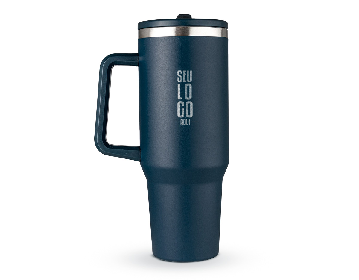 A caneca térmica perfeita para quem busca praticidade e qualidade em um só produto. Com capacidade de 1,2 litros, ela é fabricada em inox 304 com parede dupla, garantindo que a bebida permaneça na temperatura ideal por muito mais tempo. Sua tampa acrílica rosqueável com bico flexível integrado proporciona facilidade no uso com o canudo, enquanto o pegador plástico oferece segurança no manuseio. Acompanha um canudo prático para completar a experiência. Um item indispensável para o dia a dia que une funcionalidade e design moderno.