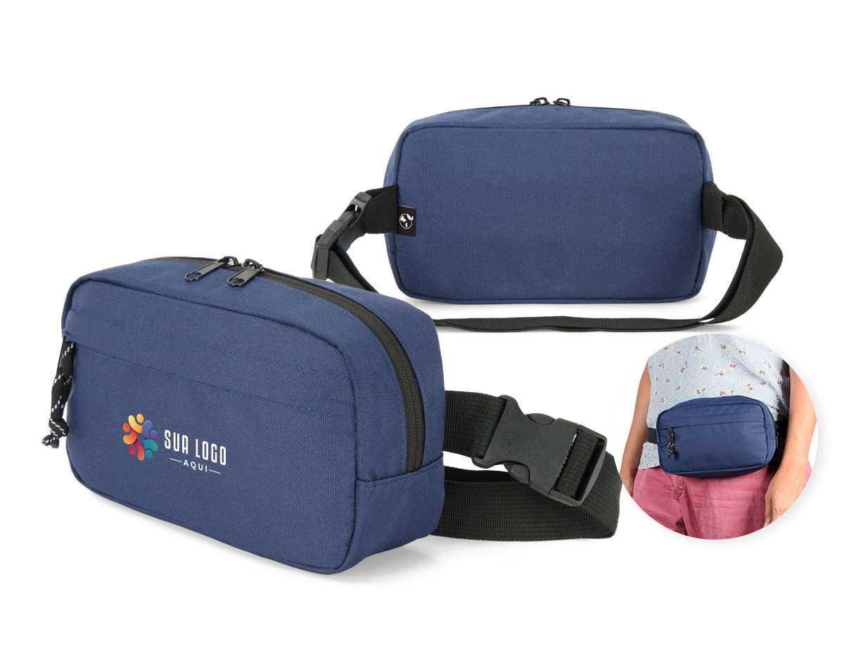 Pochete confeccionada em poliéster reciclado 600D, com forro interno em poliéster reciclado 210D. Conta com um compartimento principal espaçoso e um bolso frontal para itens menores, unindo praticidade e sustentabilidade no dia a dia. Ideal para quem busca funcionalidade com consciência ambiental.