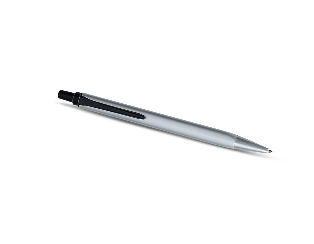 Caneta com corpo metálico em formato triangular, que proporciona maior ergonomia e conforto durante o uso. Possui carga esferográfica azul e acionamento por clique, ideal para uma escrita prática e eficiente no dia a dia.