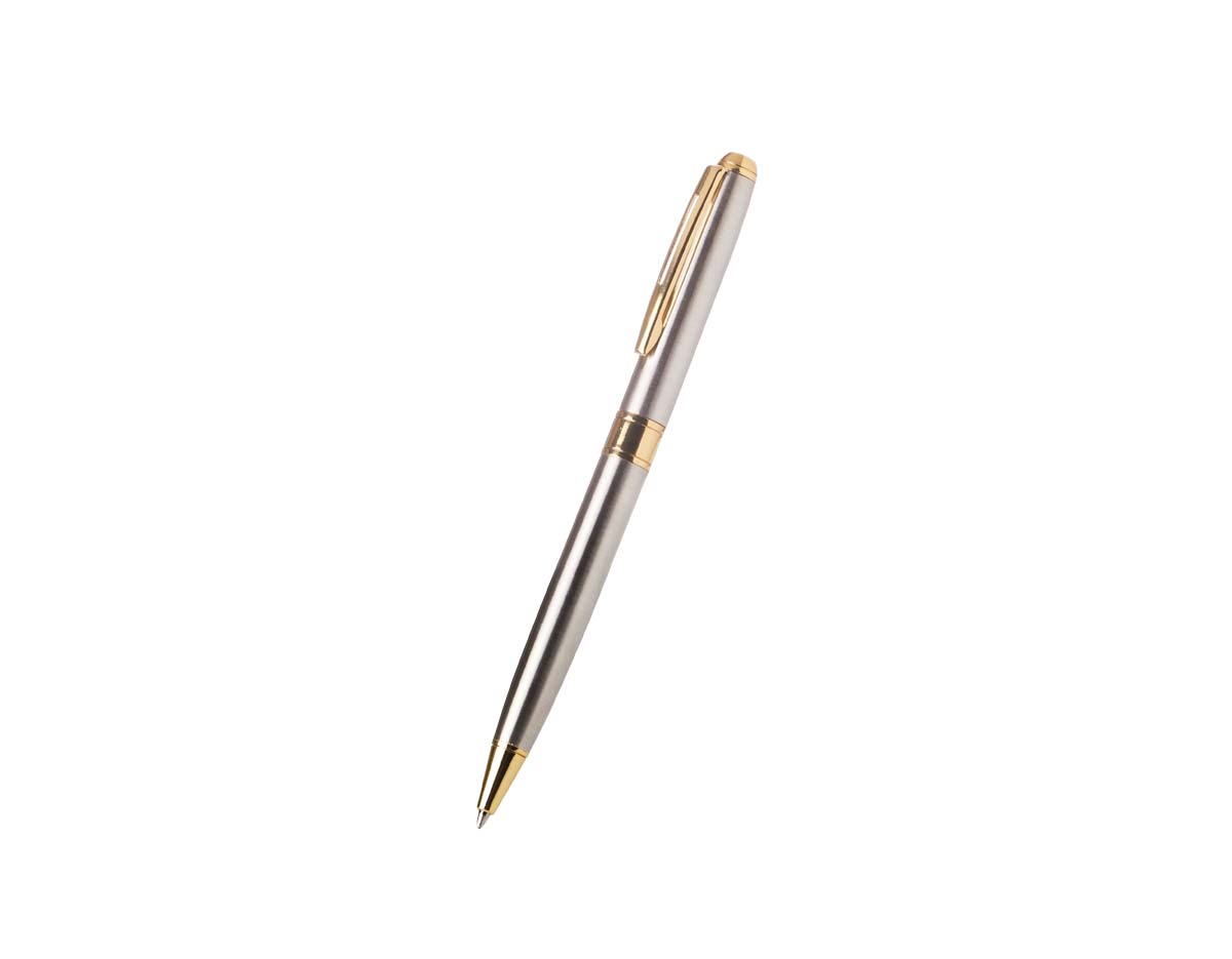 Caneta confeccionada em metal, com mecanismo de acionamento por rotação. Possui carga esferográfica azul, ideal para uma escrita suave e contínua, aliando elegância e funcionalidade no uso diário.