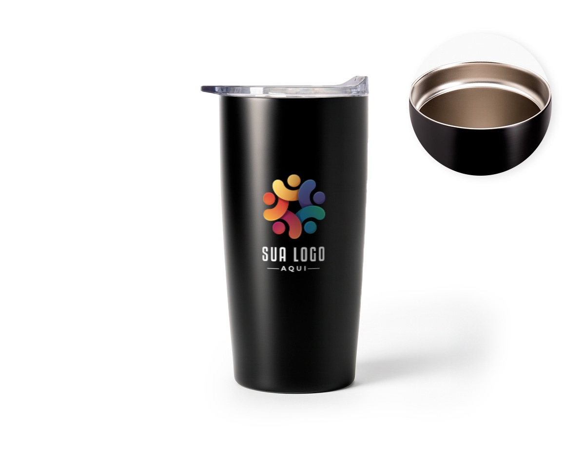 Copo térmico feito em aço inox com capacidade de até 590ml. Apresenta construção em parede dupla e tampa de plástico com vedação a vácuo e bocal com trava de segurança, ajudando a manter a temperatura de líquidos conservada por mais tempo. Além disso, conta ainda com base emborrachada antiderrapante.