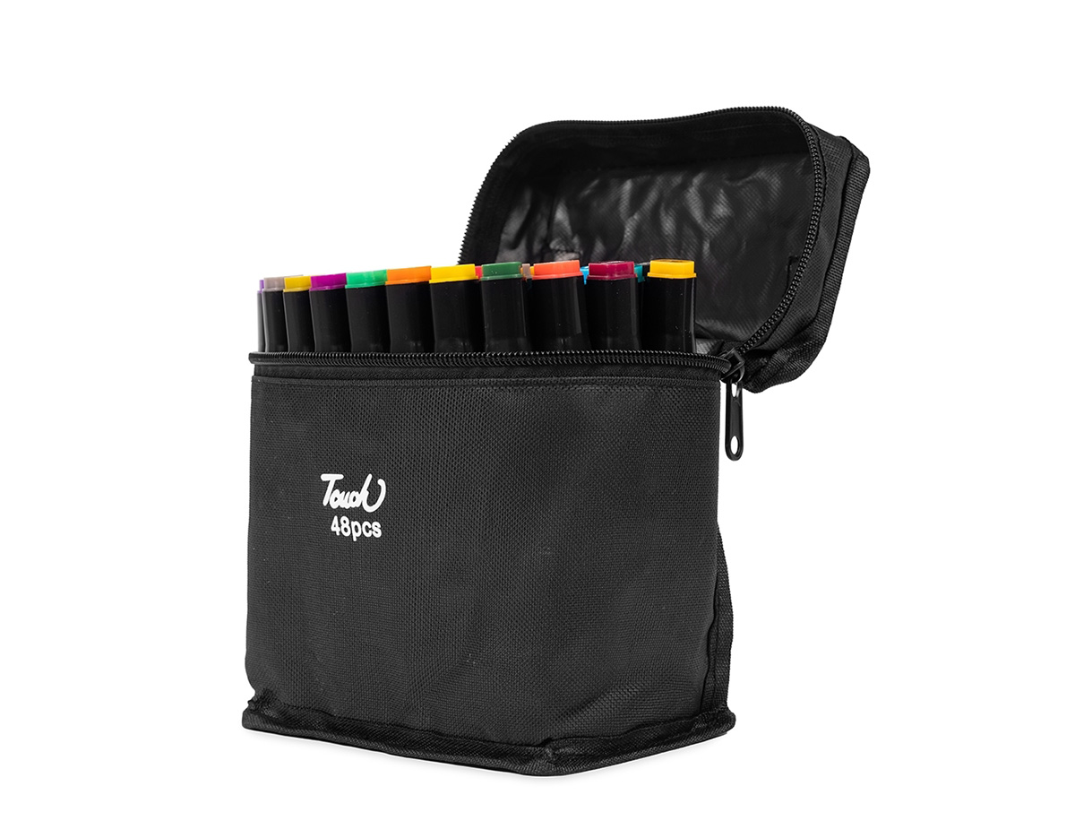 Um kit com 48 canetas marcadoras com pontas duplas: uma fina e outra chanfrada grossa. Cada uma das canetas possui corpo leve em plástico, projetado com foco na ergonomia, o que torna seu manuseio simples e agradável até mesmo em períodos prolongados. Este é um conjunto que, através de toda a sua versatilidade com as pontas e a variedade de cores, traz todas as possibilidades criativas para pintar, desenhar, escrever ou marcar textos. Acompanham bolsa para facilitar o transporte do kit.