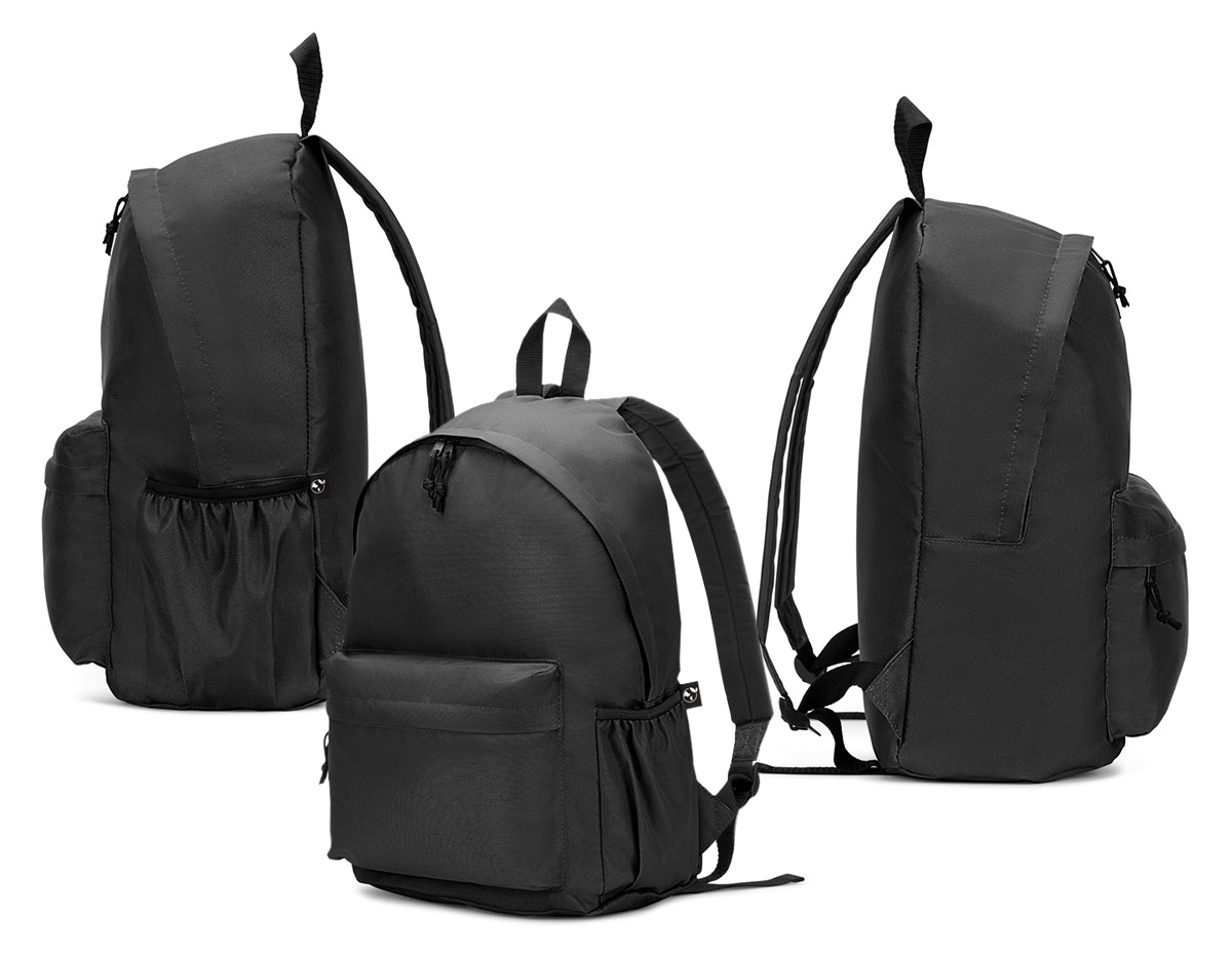 Mochila em poliéster reciclado 600D com forro 210D, ideal para ações sustentáveis. Conta com compartimento principal amplo, bolso frontal, bolso lateral para squeeze e alça superior em webbing. Capacidade de até 18L. Brinde corporativo funcional e com apelo ecológico.