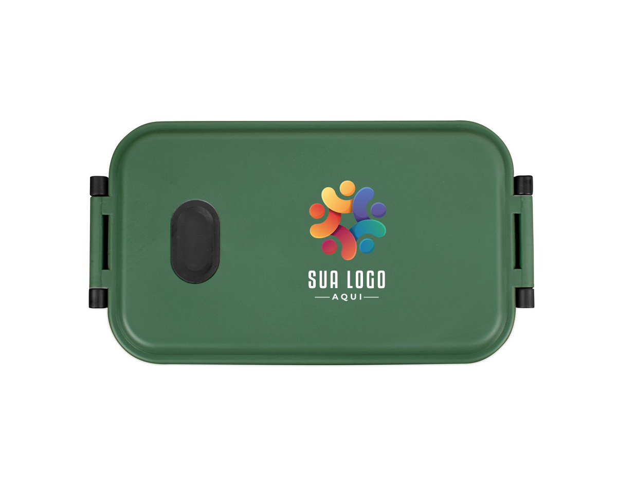 Marmita em PP com 900 mL de capacidade e compartimento interno para melhor organização. Tampa com válvula de duas posições, ideal para uso no micro-ondas (sem a tampa). Pode ser lavada na lava-louças. Um brinde corporativo prático para o dia a dia com sua marca presente.