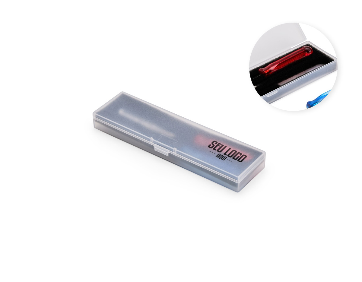 Kit ferramentas com três chaves de cabo plástico, haste e ponta metálicas. Contém chave de fenda, chave Phillips e chave de teste. Acompanha estojo plástico com espuma removível para acomodar as ferramentas.
