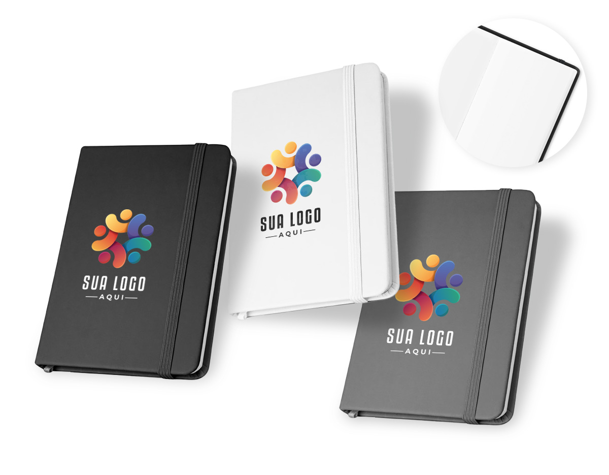 Caderno de bolso com capa dura em couro sintético, 160 páginas lisas, fita separadora e fecho com elástico. Compacto e elegante, é o brinde corporativo ideal para anotações rápidas com um toque de sofisticação.