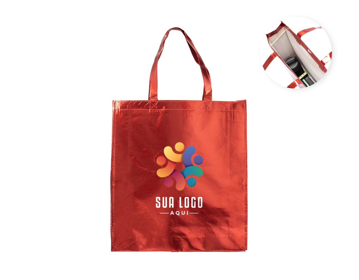 Sacola em TNT com revestimento externo laminado e duas alças costuradas.