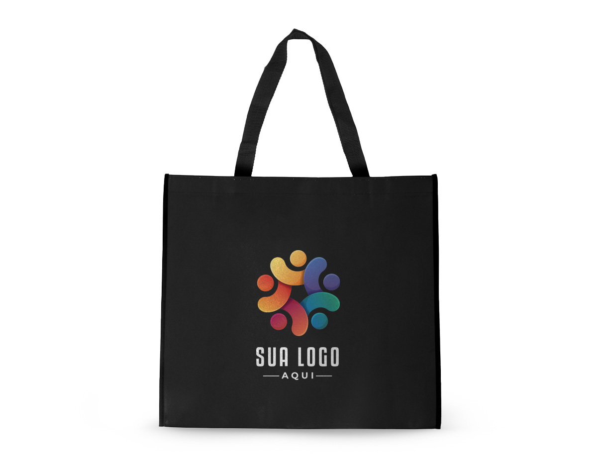 Sacola confeccionada em TNT laminado, resistente e de fácil limpeza, ideal para o transporte de diversos itens no dia a dia. Possui estrutura leve e durável, oferecendo boa capacidade e praticidade no uso. Um brinde corporativo funcional, econômico e versátil, perfeito para ações promocionais, eventos e divulgação da marca.