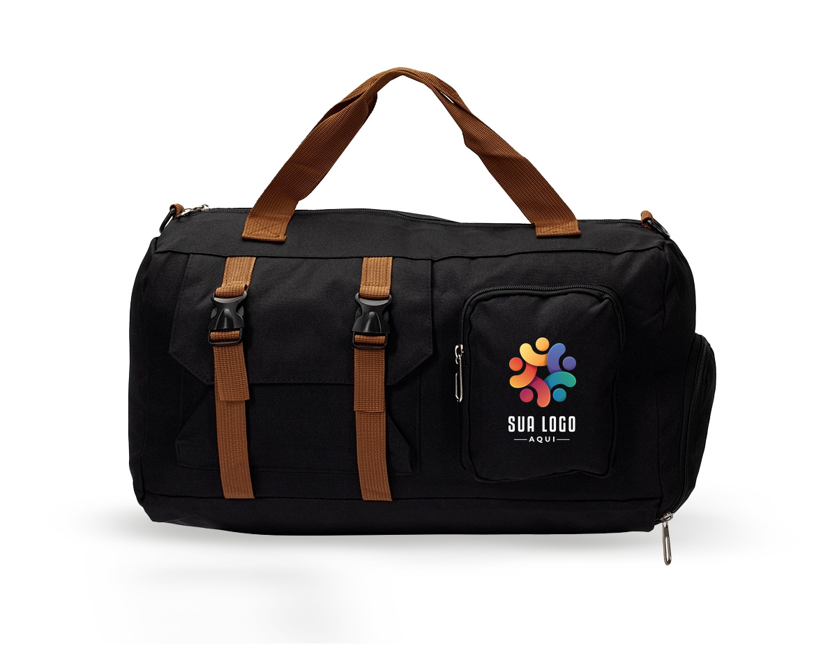  Bolsa confeccionada em Oxford impermeável, fechamento em zíper e capacidade para até 23L. Possui compartimento interno com dois bolsos em tamanhos diferentes. Conta ainda com um par de bolsos frontais, sendo um com fechamento em zíper e outro aberto com fivelas compressoras, além de faixa posterior para acoplar em puxadores de malas. Acompanha alça transversal ajustável.