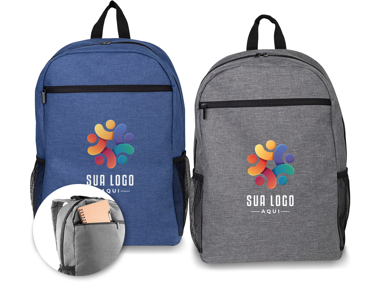 Mochila confeccionada em tecido externo de poliéster 300D e interno em poliéster 190D. Com bolso frontal com zíper, dois bolsos laterais e compartimento interno para notebook de até 15,6”.